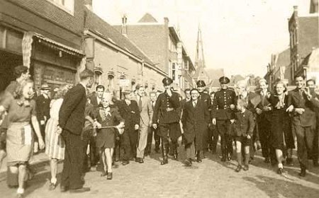 Klik om de foto te vergroten...